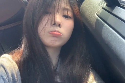 内娱开年地震！30岁网红司晓迪爆料睡遍顶流48小时反转封账号